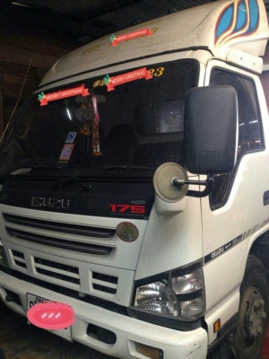 รถ 6 ล้อ ยี่ห้ออีซูซุ