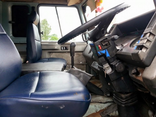 ขายร็อกกี้เพลาเดียว เครื่องดี แคชซีสวย สภาพพร้อมใช้งาน เอกสารพร้อมโอน สนใจโทร 090-8588220คุณนะ 093-3258446คุณบิว ID:narong498 หรือเข้าดูสินค้าอื่นๆได้ที่ www.truck.in.th/498 หรือเพจFacebook ณรงค์ ซื้อขายรถมือสอง (เว็บไซต์ส่วนตัว) หรือFacebook ตลาดรถมือสอง