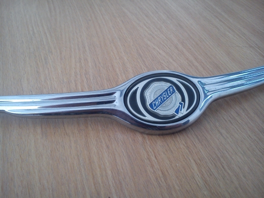 โลโก้ CHRYSLER โลโก้ CHRYSLER