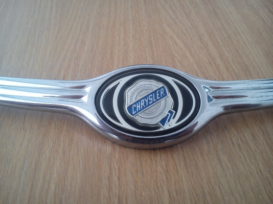 โลโก้ CHRYSLER โลโก้ CHRYSLER