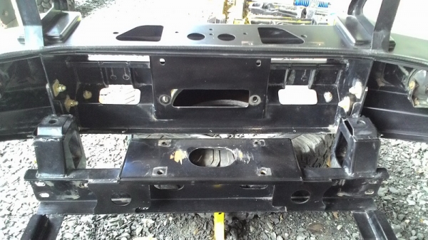 กันชนเหล็กหน้า mcc ใส่ วีโก้ แชมป์ ครับ