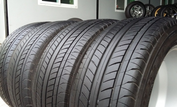 ล้อ,RE30"Silver"15 4รู100ของใหม่+ยาง\%195-55-15 ชุดละ13,500