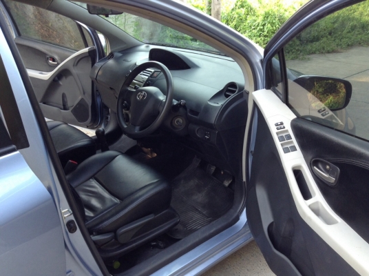 Yaris ปี10 เกียร์ธรรมดา