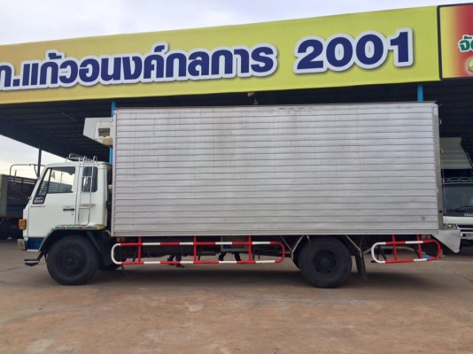 แก้วอนงค์กลการ (คุณ ป้อม ) รถสวย สภาพดี Isuzu FTR32LR ตู้บรรทุก 195เเรง