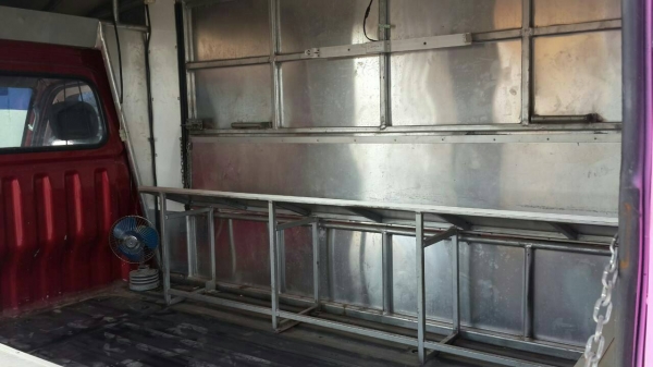 ขายกระป้อดัดแปลงเป็นรถขายของแล้ว