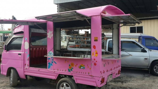 ขายกระป้อดัดแปลงเป็นรถขายของแล้ว