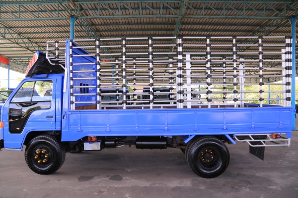 แก้วอนงค์กลการ (คุณ ป้อม ) รถสวย สภาพดี Isuzu NPR66L 135เเรง