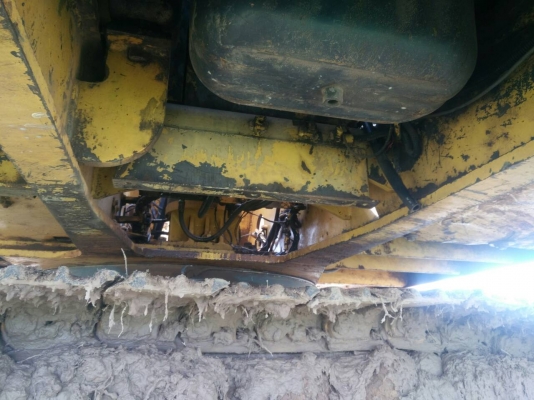 ขาย komatsu pc200-6s เจ้าของขายเองเอกสารเล่มทะเบียน พร้อมโอน ราคาคุยกันได้สนใจติดต่อ0844618639 โจ้