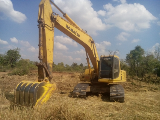 ขาย komatsu pc200-6s เจ้าของขายเองเอกสารเล่มทะเบียน พร้อมโอน ราคาคุยกันได้สนใจติดต่อ0844618639 โจ้