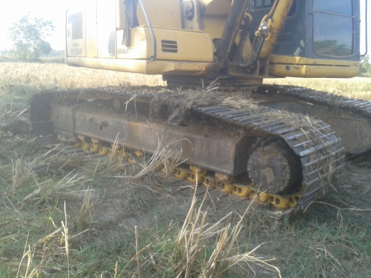 ขาย komatsu pc200-6s เจ้าของขายเองเอกสารเล่มทะเบียน พร้อมโอน ราคาคุยกันได้สนใจติดต่อ0844618639 โจ้