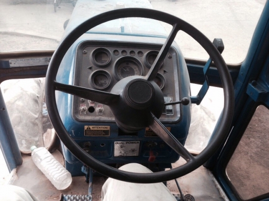 ลดราคาขายขาดทุนFORD 7700  TURBO มีทะเบียนพร้อมโอน