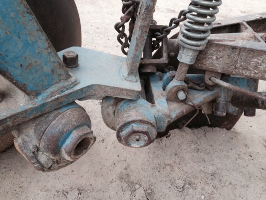 ลดราคาขายขาดทุนFORD 7700  TURBO มีทะเบียนพร้อมโอน