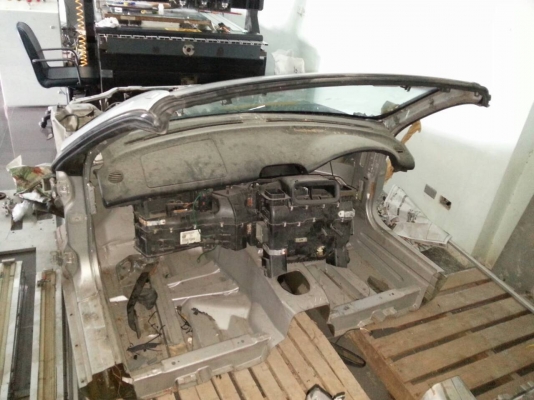 ขายซาก BENZ SLK ตัดจากญี่ปุ่น ขายซาก BENZ SLK ตัดจากญี่ปุ่น