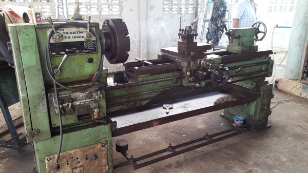 แท่นกลึง 7 ฟุต 3 เพลา เกียร์บล็อก มีเบรก สภาพสวย ๆ พร้อมใช้งาน 89,000