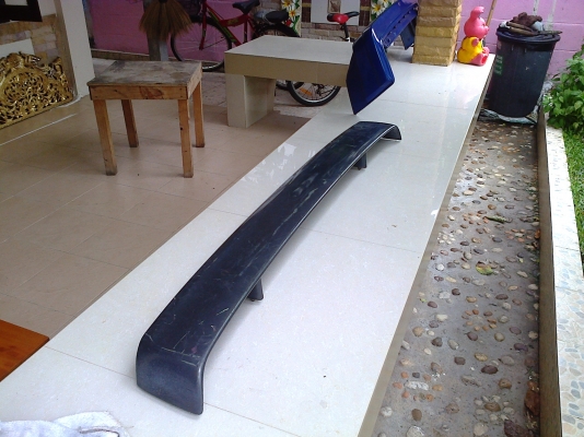 ขายกันชนหลัง และสปอยเลอร์หลัง Benz 190E ของแท้แน่นอน ถูกๆ