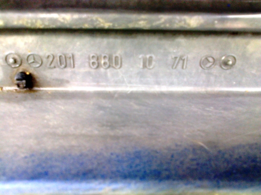 ขายกันชนหลัง และสปอยเลอร์หลัง Benz 190E ของแท้แน่นอน ถูกๆ