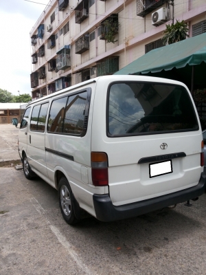 2001 TOYOTA HIACE, HIACE เครื่องเดิม ดีเซลเกียร์ธรรมดา โฉม เบ้าตาลึก 2001 TOYOTA HIACE, HIACE เครื่องเดิม ดีเซลเกียร์ธรรมดา โฉม เบ้าตาลึก