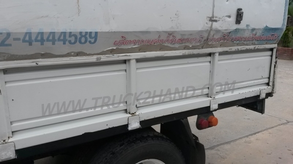 รถบรรทุก 6 ล้อไม่ติดเวลา ใช้เชื้อเพลิงแก๊ส LPG ยี่ห้อ ISUZU ตู้บรรทุก ELF