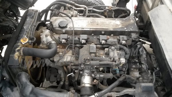 รถบรรทุก 6 ล้อไม่ติดเวลา ใช้เชื้อเพลิงแก๊ส LPG ยี่ห้อ ISUZU ตู้บรรทุก ELF