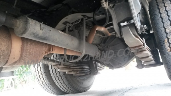 รถบรรทุก 6 ล้อไม่ติดเวลา ใช้เชื้อเพลิงแก๊ส LPG ยี่ห้อ ISUZU ตู้บรรทุก ELF