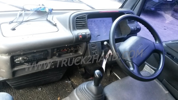 รถบรรทุก 6 ล้อไม่ติดเวลา ใช้เชื้อเพลิงแก๊ส LPG ยี่ห้อ ISUZU ตู้บรรทุก ELF