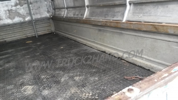 รถบรรทุก 6 ล้อไม่ติดเวลา ใช้เชื้อเพลิงแก๊ส LPG ยี่ห้อ ISUZU ตู้บรรทุก ELF