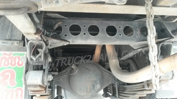 รถบรรทุก 6 ล้อไม่ติดเวลา ใช้เชื้อเพลิงแก๊ส LPG ยี่ห้อ ISUZU ตู้บรรทุก ELF