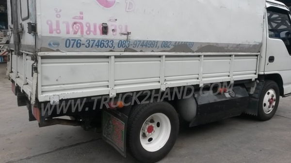 รถบรรทุก 6 ล้อไม่ติดเวลา ใช้เชื้อเพลิงแก๊ส LPG ยี่ห้อ ISUZU ตู้บรรทุก ELF