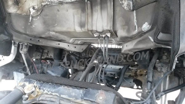 รถบรรทุก 6 ล้อไม่ติดเวลา ใช้เชื้อเพลิงแก๊ส LPG ยี่ห้อ ISUZU ตู้บรรทุก ELF