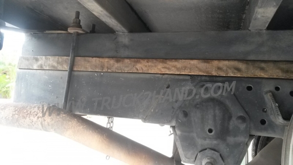 รถบรรทุก 6 ล้อไม่ติดเวลา ใช้เชื้อเพลิงแก๊ส LPG ยี่ห้อ ISUZU ตู้บรรทุก ELF