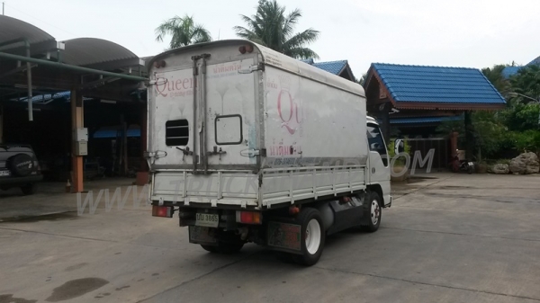 รถบรรทุก 6 ล้อไม่ติดเวลา ใช้เชื้อเพลิงแก๊ส LPG ยี่ห้อ ISUZU ตู้บรรทุก ELF