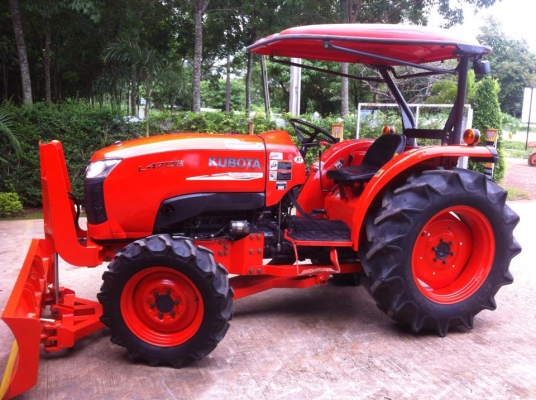 ขายรถไถ Kubota L4708(4WD) พร้อมใบมีดและผานพรวนLCS 24&#039;&#039;x6(ของใหม่) พร้อมใช้งาน