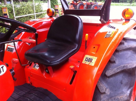 ขายรถไถ Kubota L4708(4WD) พร้อมใบมีดและผานพรวนLCS 24''x6(ของใหม่) พร้อมใช้งาน ขายรถไถ Kubota L4708(4WD) พร้อมใบมีดและผานพรวนLCS 24''x6(ของใหม่) พร้อมใช้งาน
