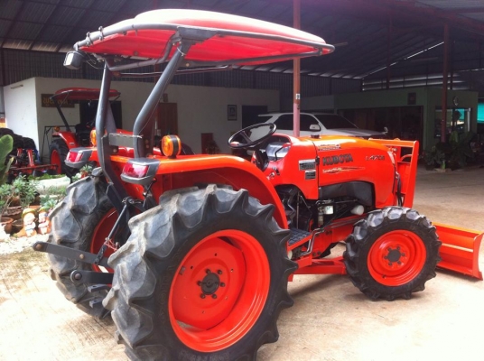 ขายรถไถ Kubota L4708(4WD) พร้อมใบมีดและผานพรวนLCS 24''x6(ของใหม่) พร้อมใช้งาน ขายรถไถ Kubota L4708(4WD) พร้อมใบมีดและผานพรวนLCS 24''x6(ของใหม่) พร้อมใช้งาน