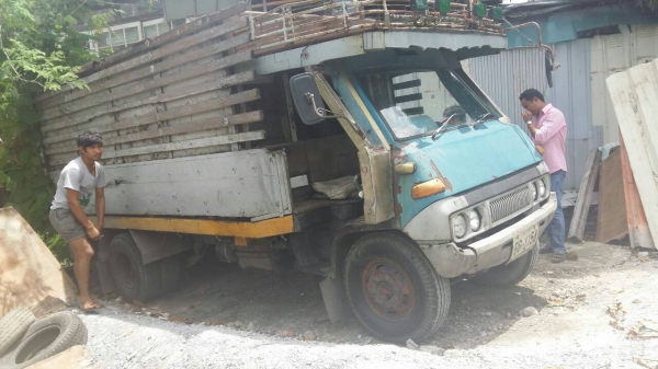 รถหกล้อ isuzu เครื่อง 4BB1  ช่วงล่าง F ภาษีเต็ม เอกสารพร้อมโอน