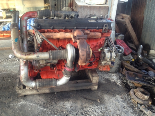 ขายเครื่อง isuzu 6hh 210