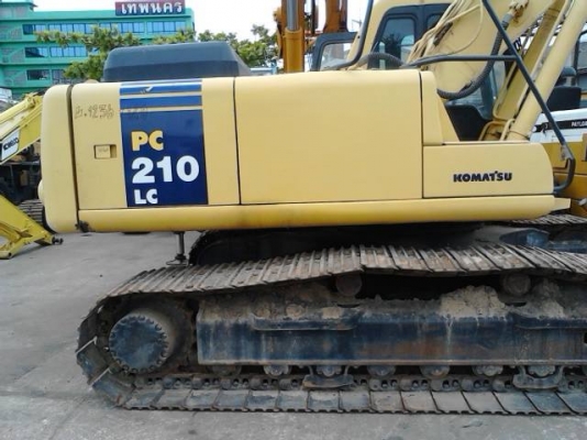 ขายรถแมคโคร  KOMATSU PC 210 - 6 LC  ( ขายถูก ) นำเข้าจากประเทศญี่ปุ่น