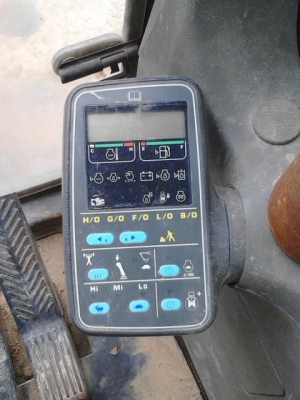 ขายรถแมคโคร  KOMATSU PC 210 - 6 LC  ( ขายถูก ) นำเข้าจากประเทศญี่ปุ่น