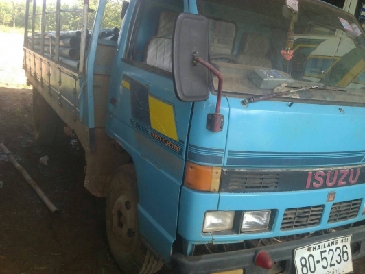 ขายครับTLวางหัวnkrเครื่อง110hpหัวลงเล่มเครื่องมากคัสซีสวยๆๆราคาเบาๆๆ