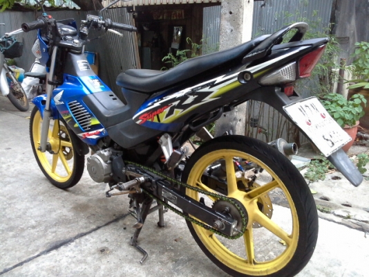 ขายโชนิคไมค์ขาวปี47