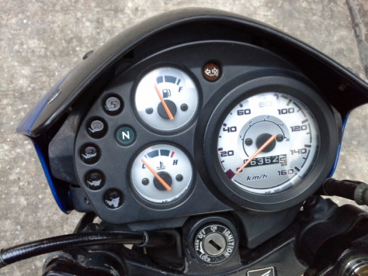 ขายโชนิคไมค์ขาวปี47