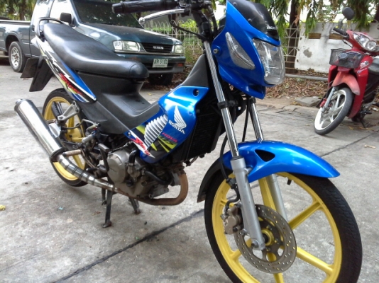 ขายโชนิคไมค์ขาวปี47