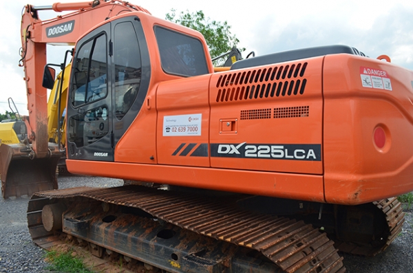 สยามอินเตอร์ เปิดประมูลรถขุดตีนตะขาบ DOOSAN