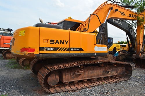 สยามอินเตอร์ เปิดประมูลรถขุดตีนตะขาบ SANY