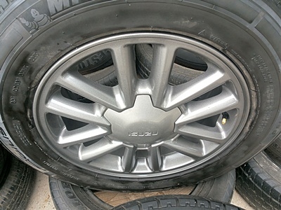 ขายล้อแม็กISUZU All New 16สีกัลยางMICHERLIN ปี 13 4 ล้อ
