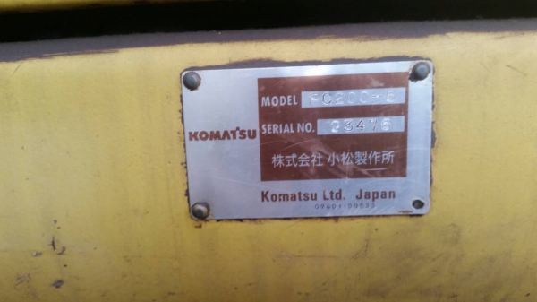 ขายรถขุด ยี่ห้อ โคมัสสุ รุ่น PC200-6