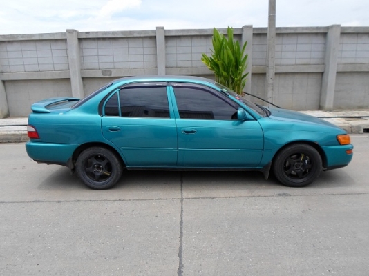 TOYOTA COROLLA โฉมสามห่วง ปี 94 เครื่อง1300 cc เครื่องหัวฉีด TOYOTA COROLLA โฉมสามห่วง ปี 94 เครื่อง1300 cc เครื่องหัวฉีด