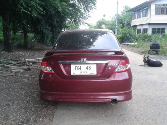 ขายดาวน์ รถเก๋ง HONDA ปี 2004/2547 สภาพสวยพร้อมใช้ แอร์เย็นฉ่ำ