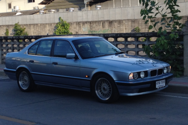 ฺBMW BIG NOCE รุ่นท๊อปสุด แอร์แบคคู่ ABS สภาพสวยปิ้ง