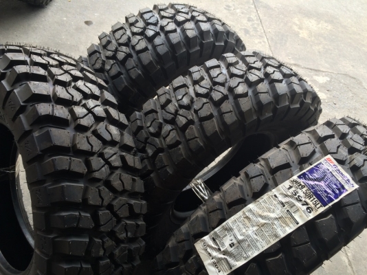 BF Goodrich Mud-terrain KM2 ขนาด 30 9.5 r15